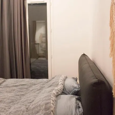 Apartment Beautiful Near Republique Paris